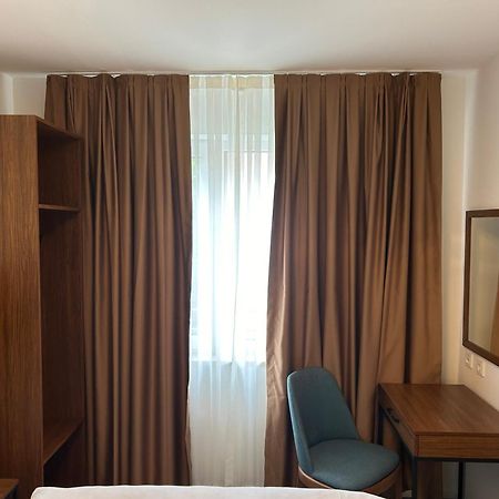 Munique Hotel Muenchen Unterschleißheim エクステリア 写真