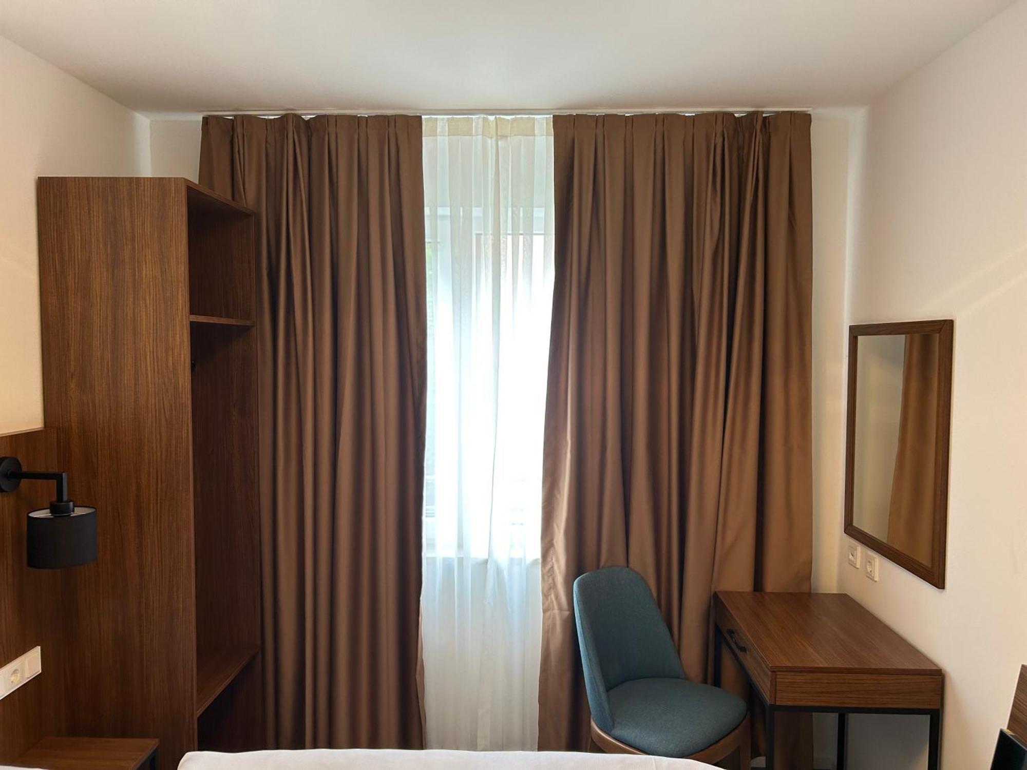 Munique Hotel Muenchen Unterschleißheim エクステリア 写真